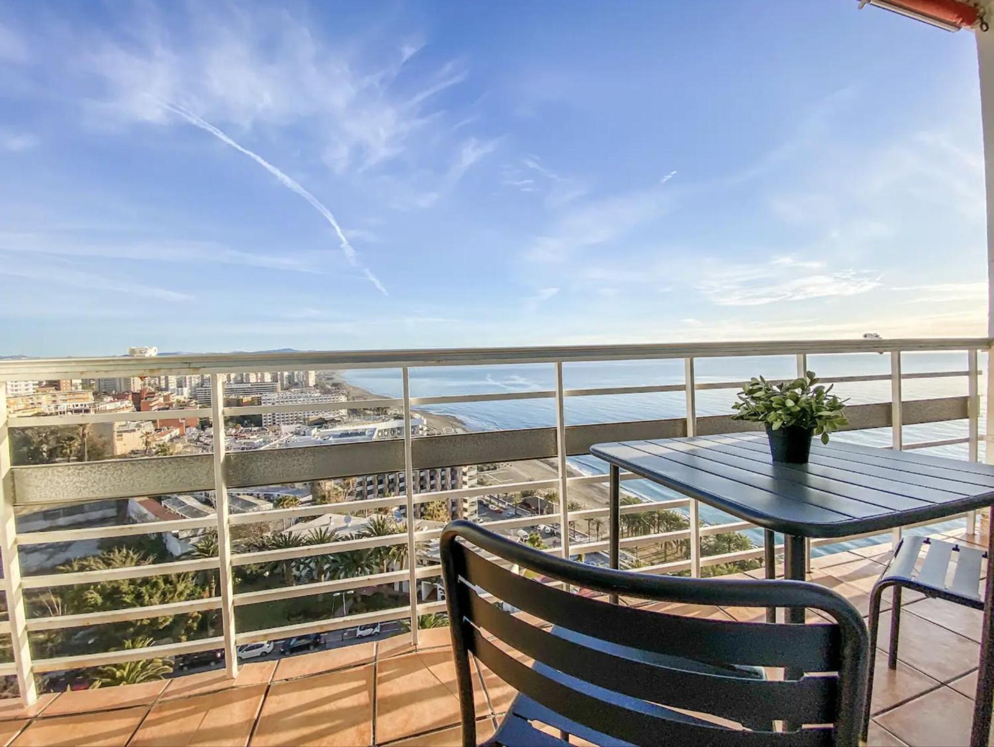 Apartamento moderno con vistas panorámicas Torremolinos Esterno foto